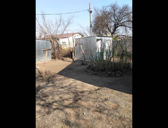 2 BEDROOM HOUSE FOR SALE IN MOROKA
